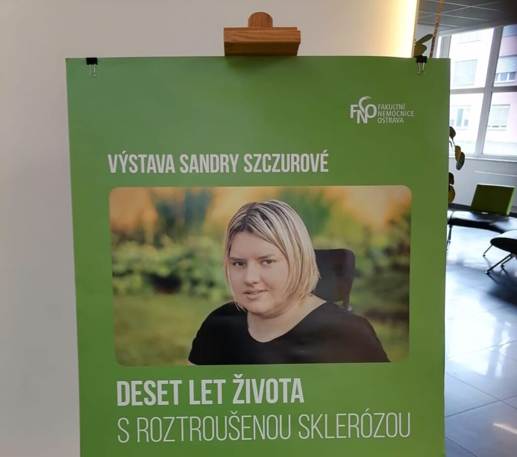 Fotografie Sanry Sczczurové na banneru